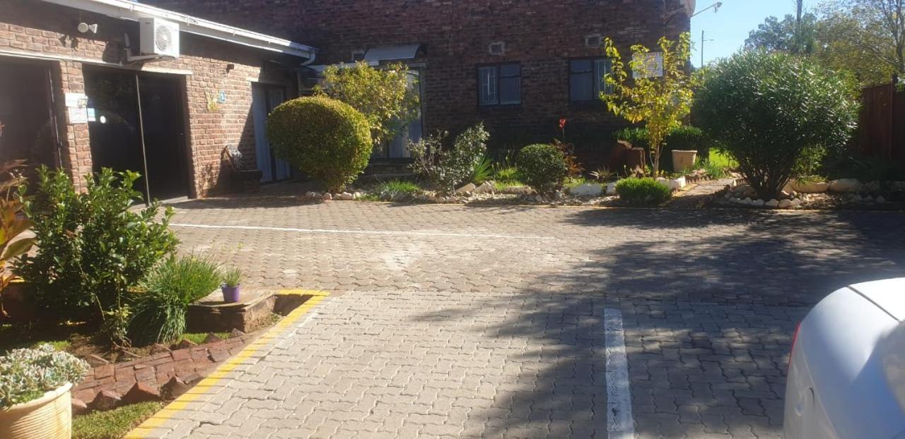 Aliwal Villa Guest Lodge Aliwal North Exterior foto