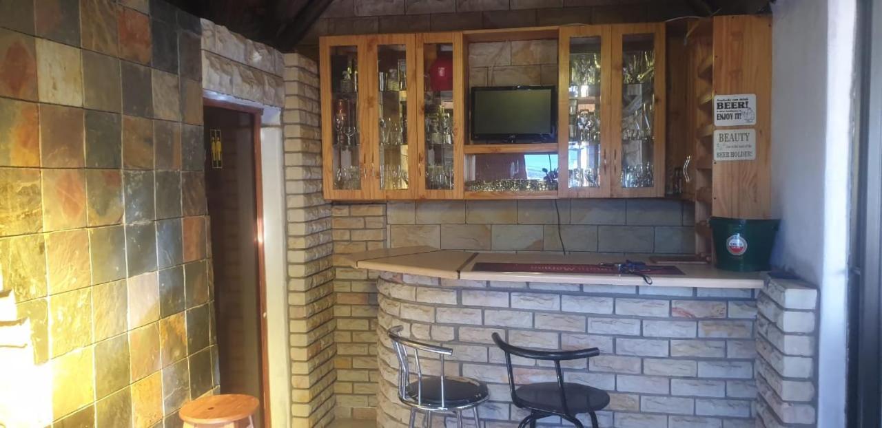 Aliwal Villa Guest Lodge Aliwal North Exterior foto