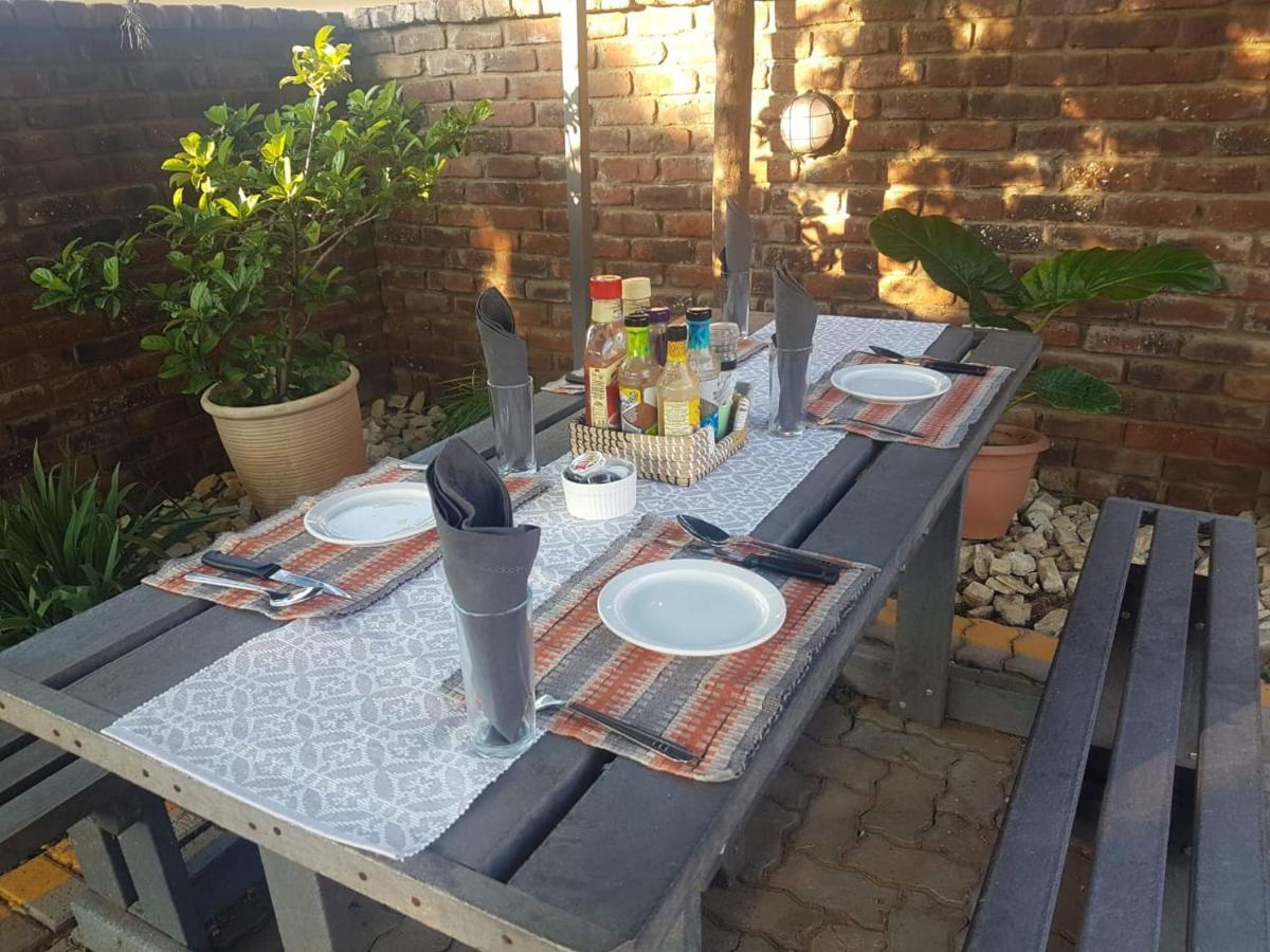 Aliwal Villa Guest Lodge Aliwal North Exterior foto