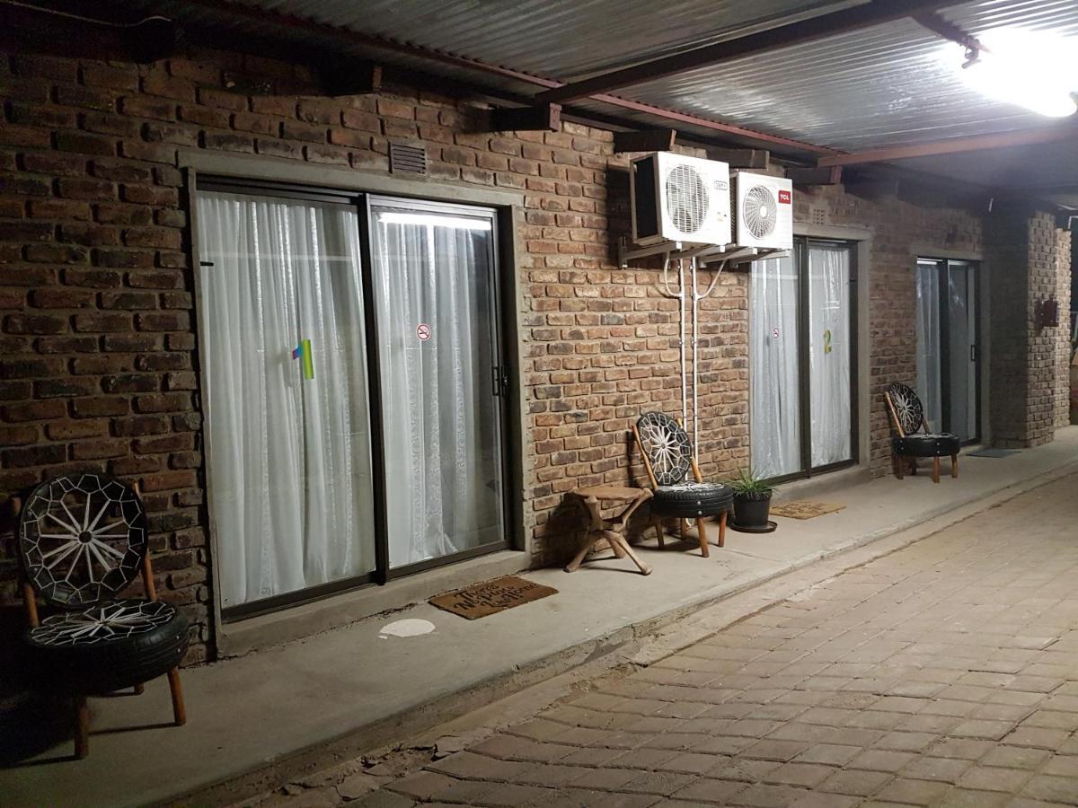 Aliwal Villa Guest Lodge Aliwal North Exterior foto